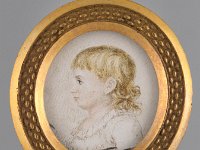 GG Min 45  GG Min 45, Unbekannter Künstler 1790er Jahre bis Anfang 19. Jh., Blondes Kind in weißem Hemd, Kreidegrund, 2,7 x 2,4 cm : Museumsfoto: Claus Cordes